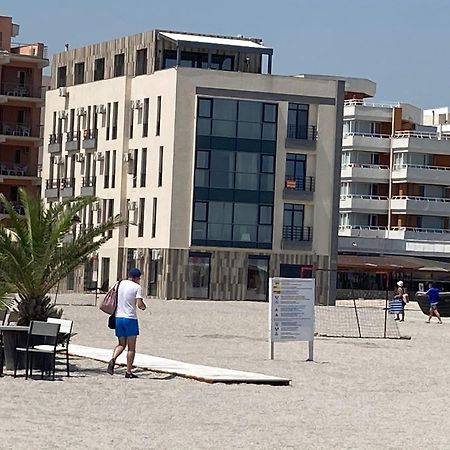Beach Rooms Roberta Mamaia Extérieur photo