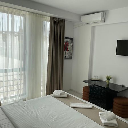 Beach Rooms Roberta Mamaia Extérieur photo