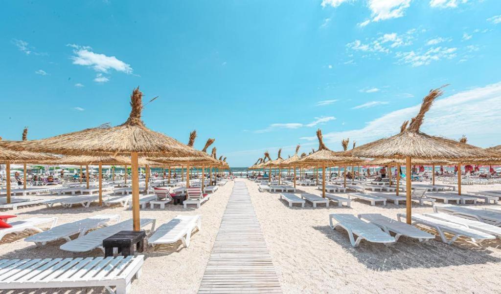 Beach Rooms Roberta Mamaia Extérieur photo