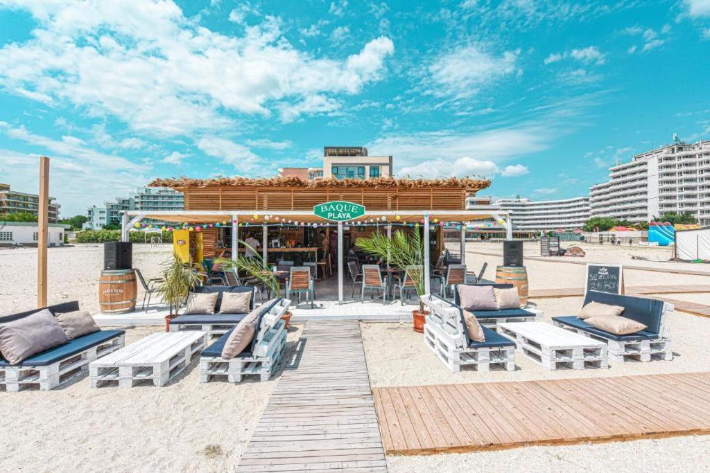 Beach Rooms Roberta Mamaia Extérieur photo