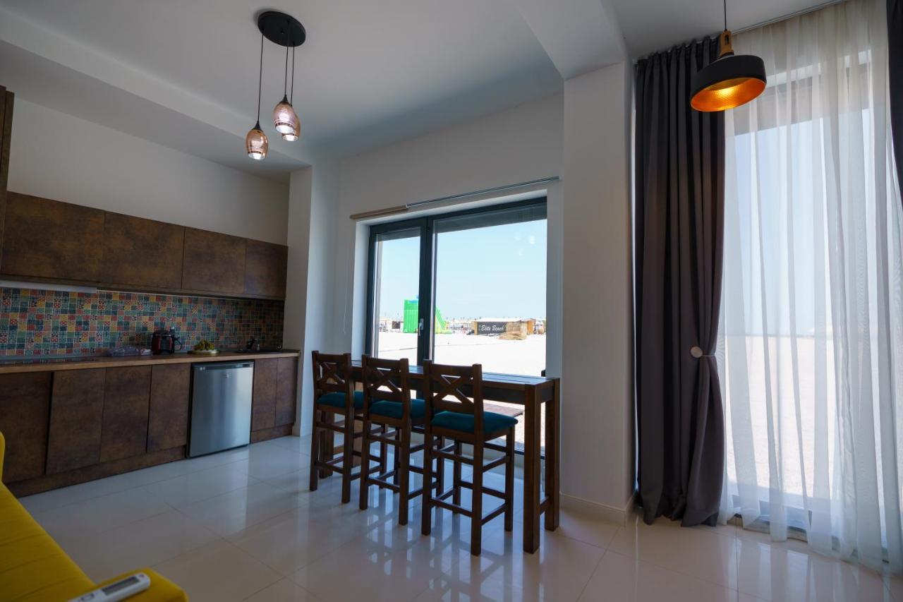 Beach Rooms Roberta Mamaia Extérieur photo
