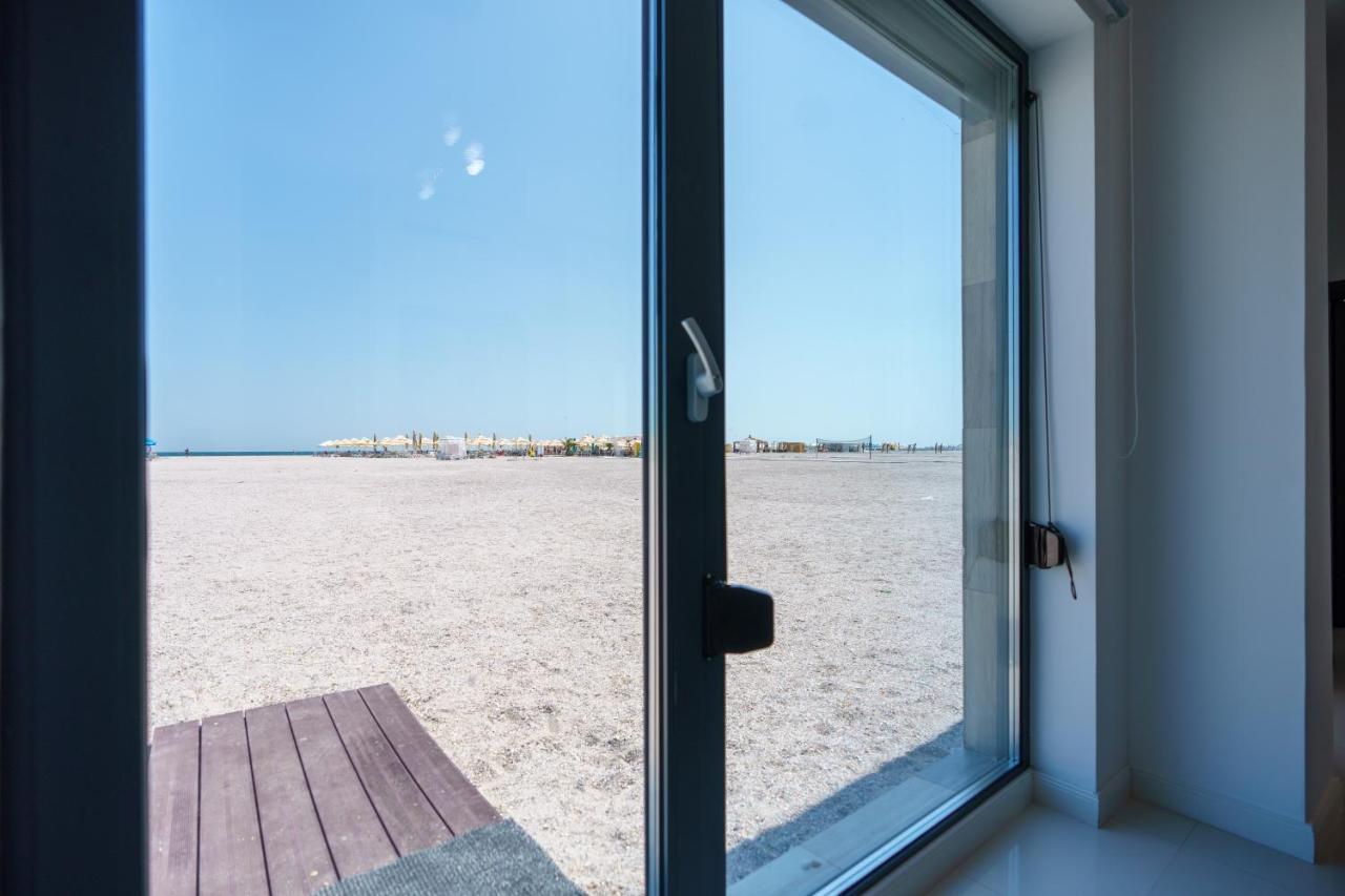 Beach Rooms Roberta Mamaia Extérieur photo
